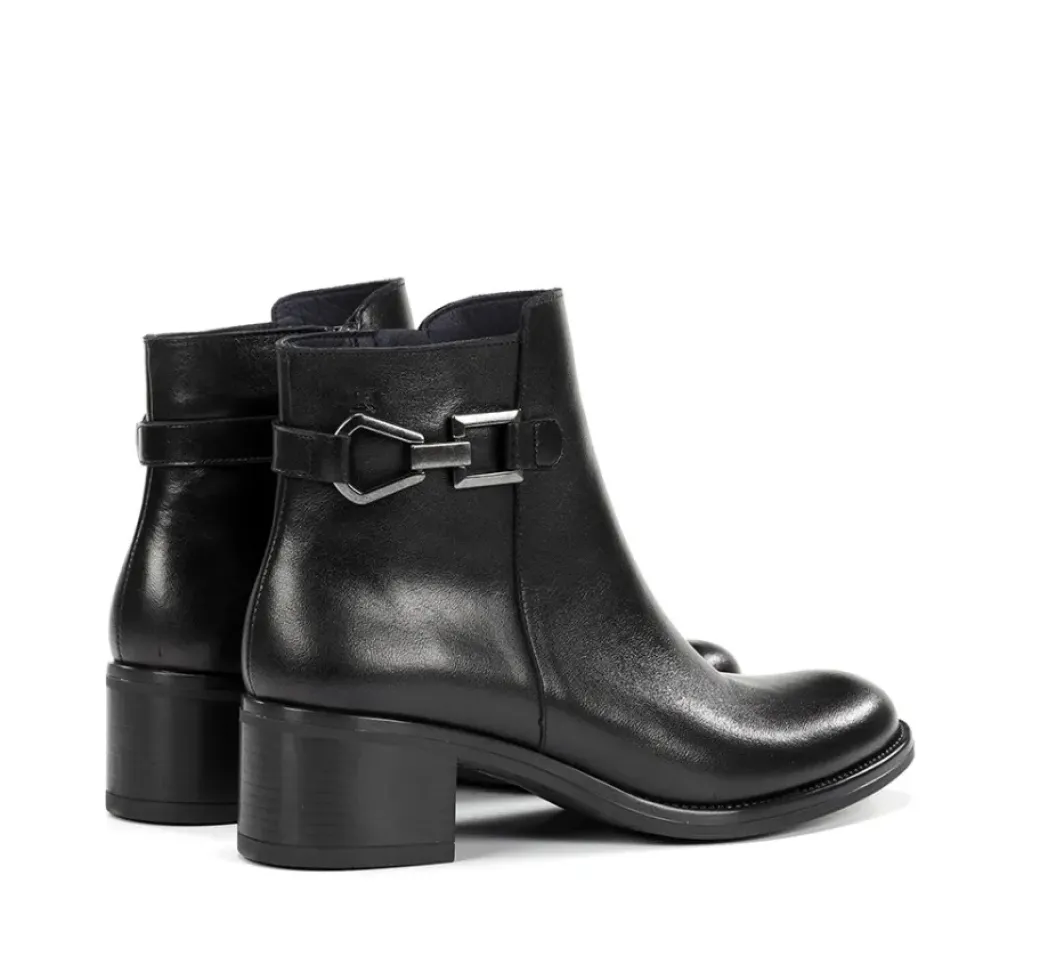 Best Fluchos CHIARA D9347 Black Ankle Boot