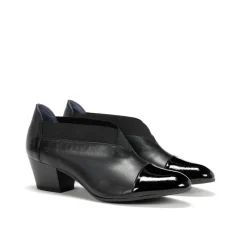 Hot Fluchos DORA D8880 Black Shoe