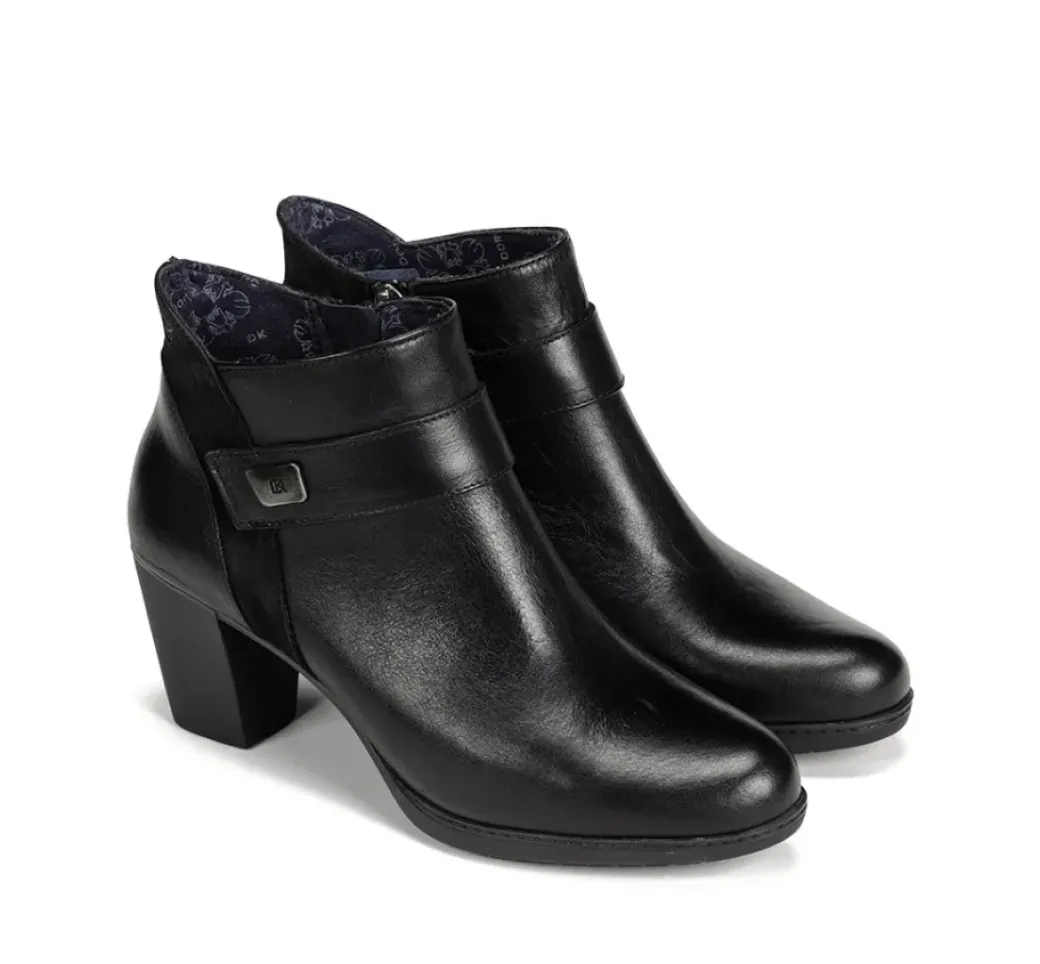 Hot Fluchos EVELYN D9111 Black Ankle Boot