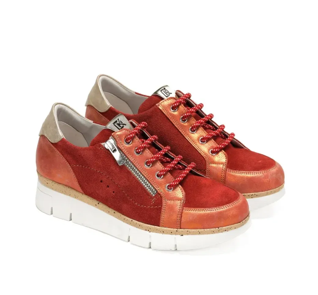 Best Fluchos INDIA D9300 Red Sneakers