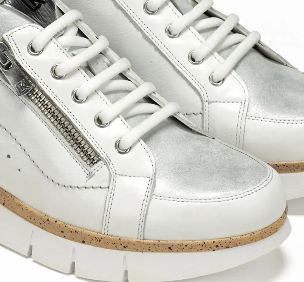 Cheap Fluchos INDIA D9301 White Sneaker