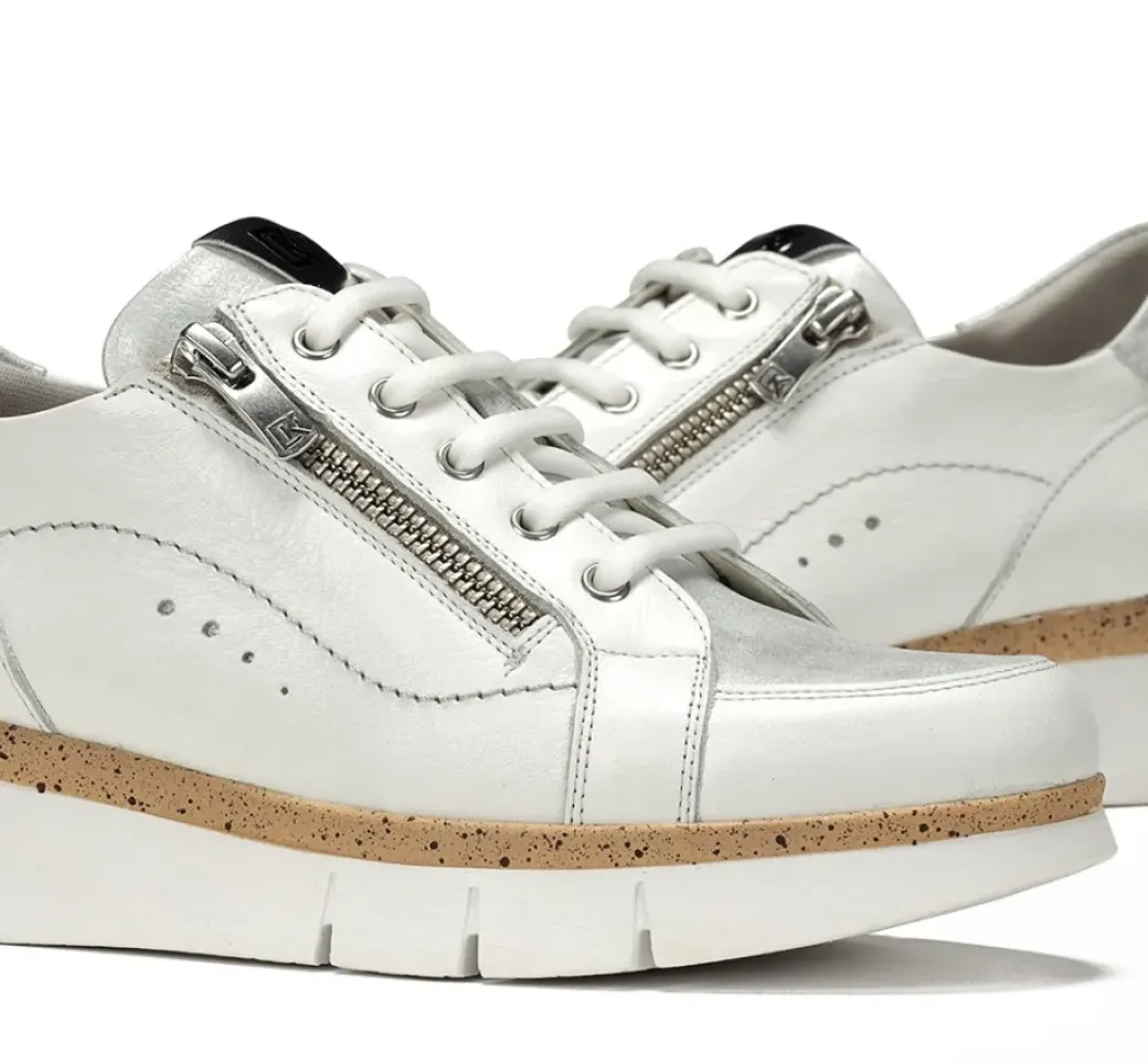 Cheap Fluchos INDIA D9301 White Sneaker