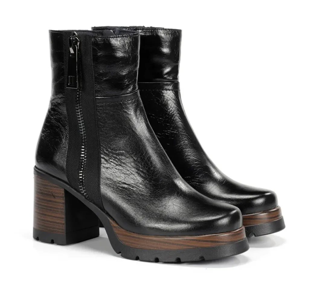 Cheap Fluchos SAFE D9413 Black Ankle Boot