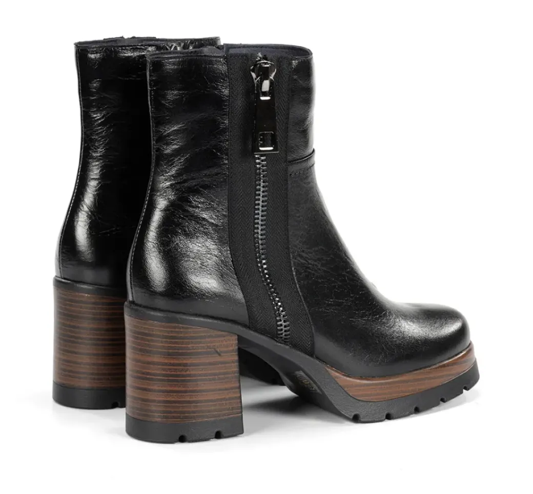 Cheap Fluchos SAFE D9413 Black Ankle Boot