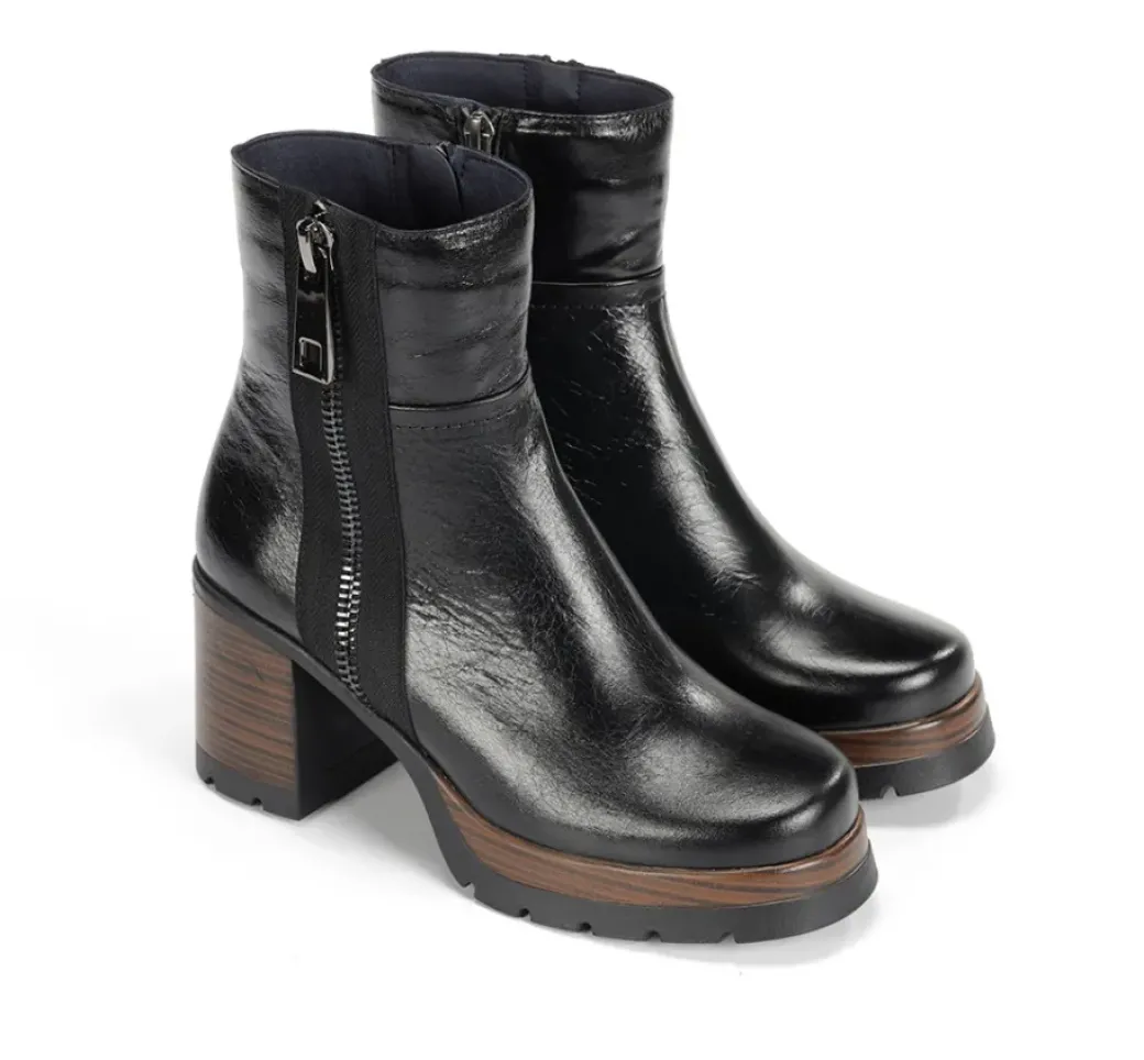 Cheap Fluchos SAFE D9413 Black Ankle Boot
